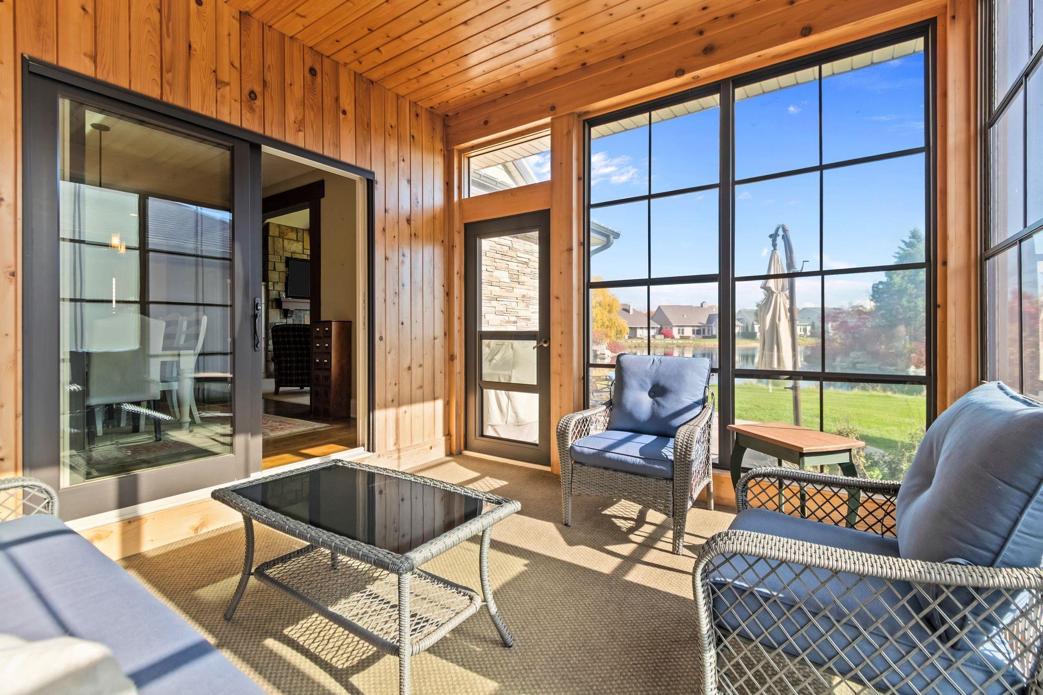 APPLETON, Wisconsin, 54913, United States, 3 Bedrooms Bedrooms, ,3 BathroomsBathrooms,Residential,For Sale,1987734