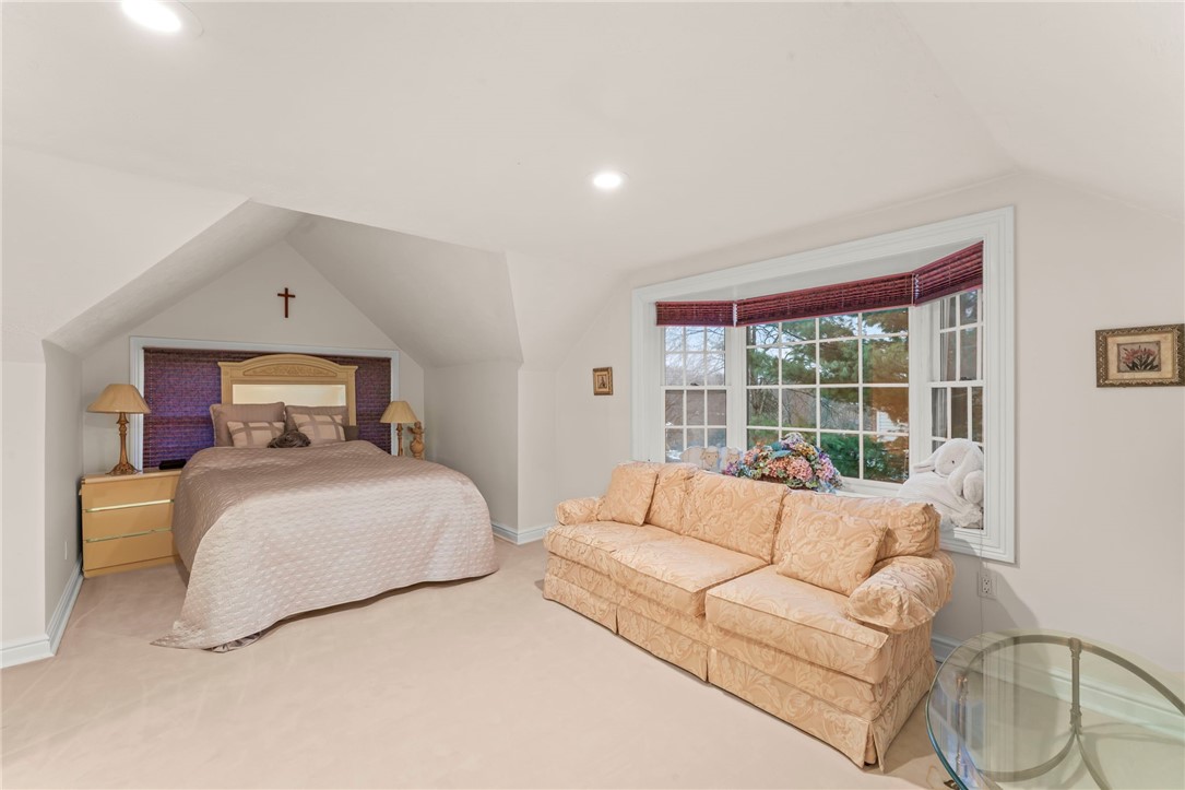 Mcmurray, Pennsylvania, 15317, United States, 4 Bedrooms Bedrooms, ,4 BathroomsBathrooms,Residential,For Sale,2005499