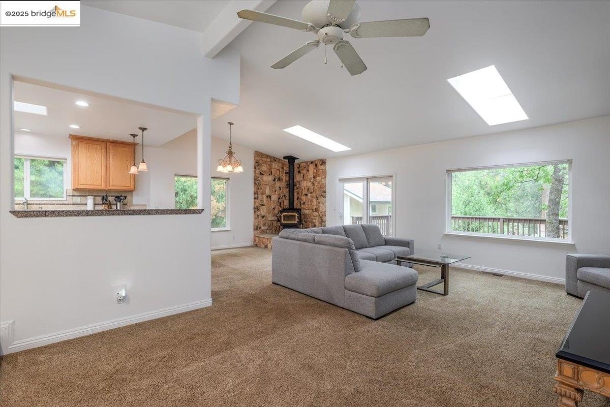 Twain Harte, California, 95383, United States, 3 Bedrooms Bedrooms, ,3 BathroomsBathrooms,Residential,For Sale,1978195