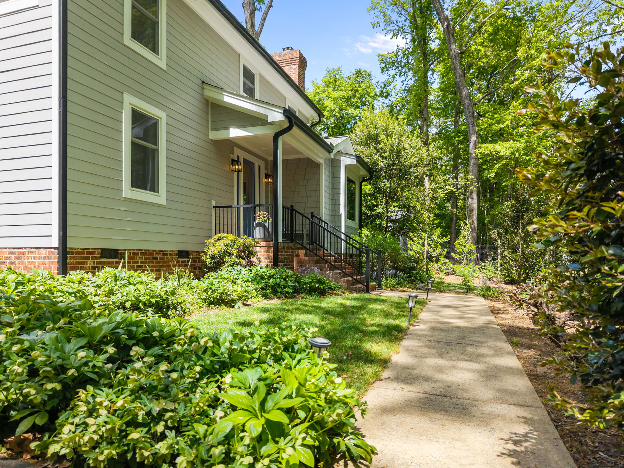  8 Sedgewood Road, Chapel Hill, NC 27514 - 物件實景