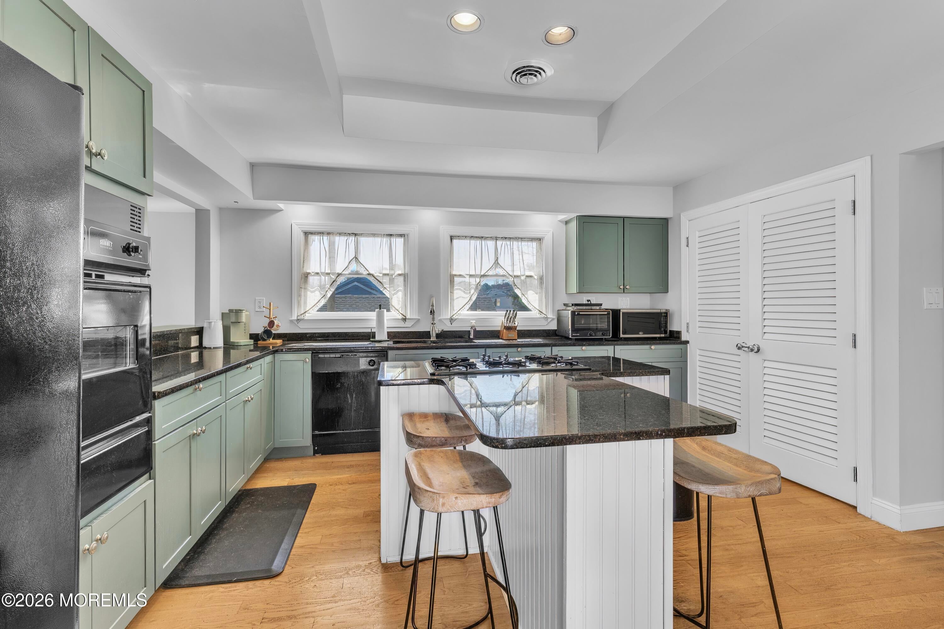 Brick, New Jersey, 08723, United States, 5 Bedrooms Bedrooms, ,2 BathroomsBathrooms,Residential,For Sale,2036469