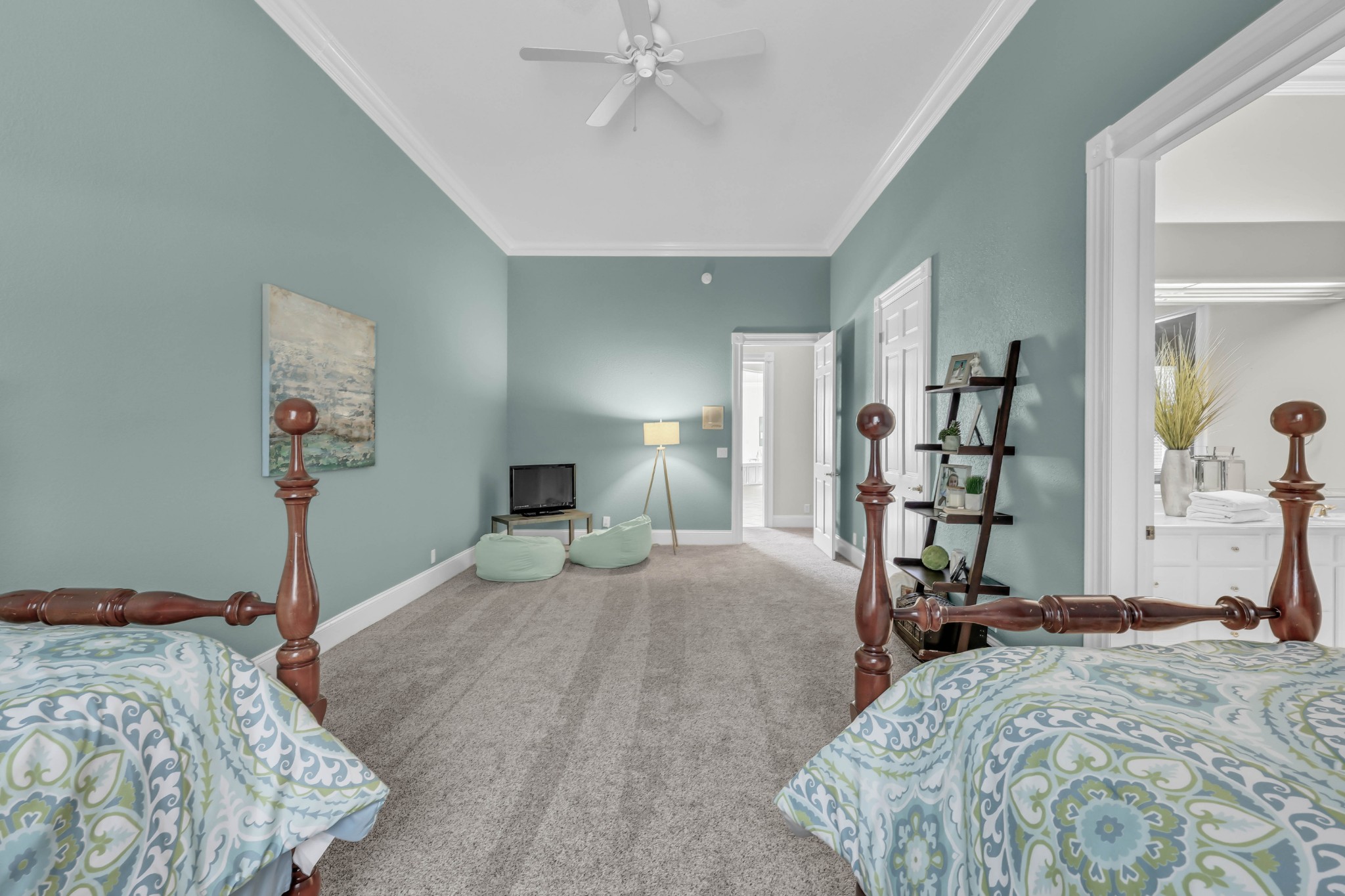 Clarksville, Tennessee, 37043, United States, 4 Bedrooms Bedrooms, ,4 BathroomsBathrooms,Residential,For Sale,1980790