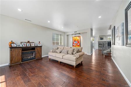 Riverside, California, 92505, United States, 4 Bedrooms Bedrooms, ,3 BathroomsBathrooms,Residential,For Sale,1987373