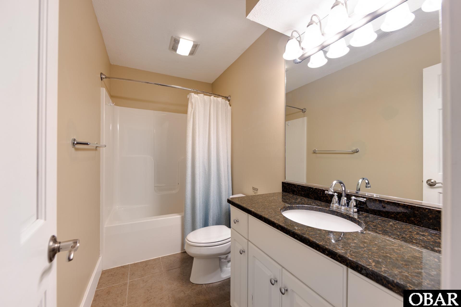 Duck, North Carolina, 27949, United States, 6 Bedrooms Bedrooms, ,7 BathroomsBathrooms,Residential,For Sale,1994366