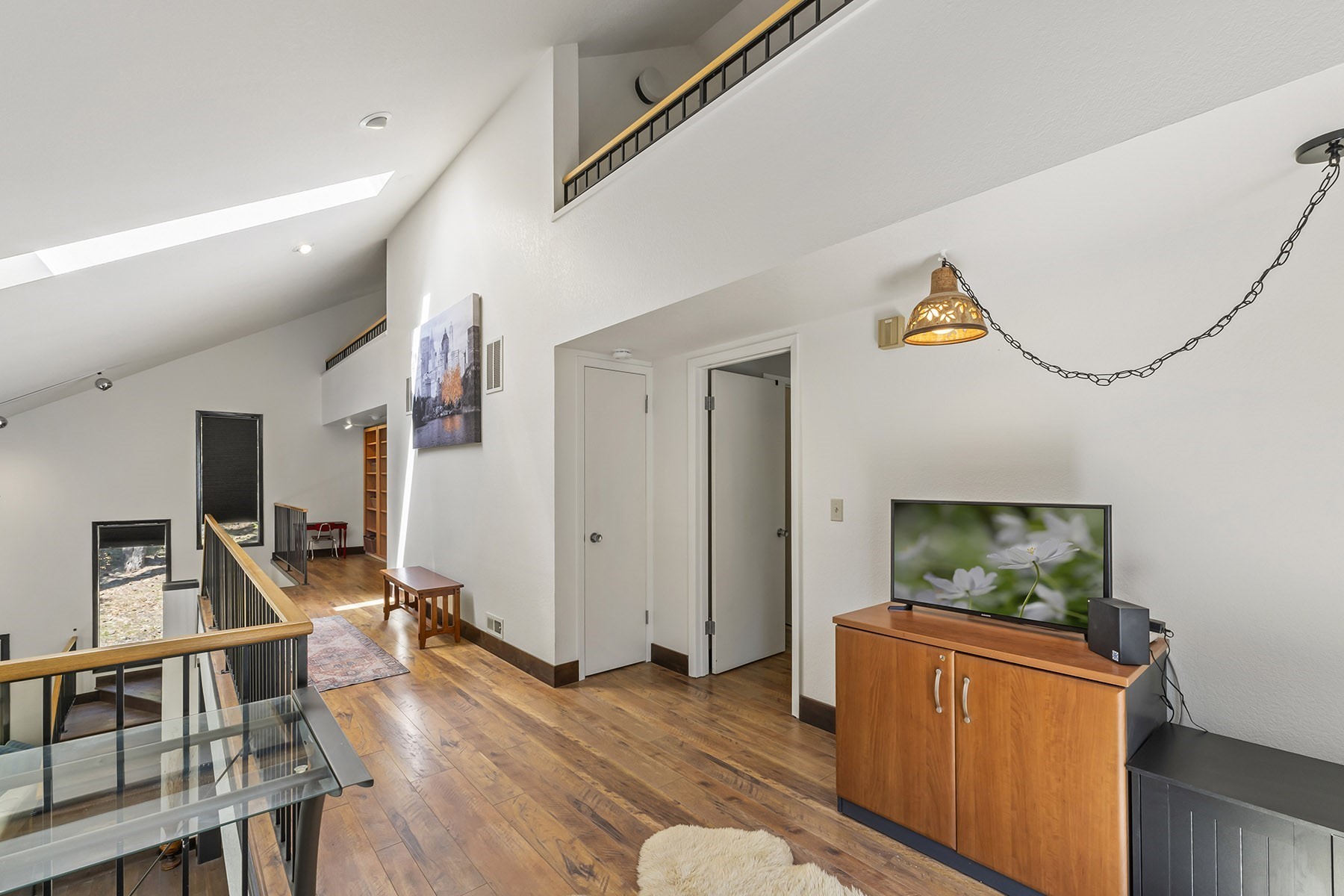  Cougar Estate Acreage - 物件實景