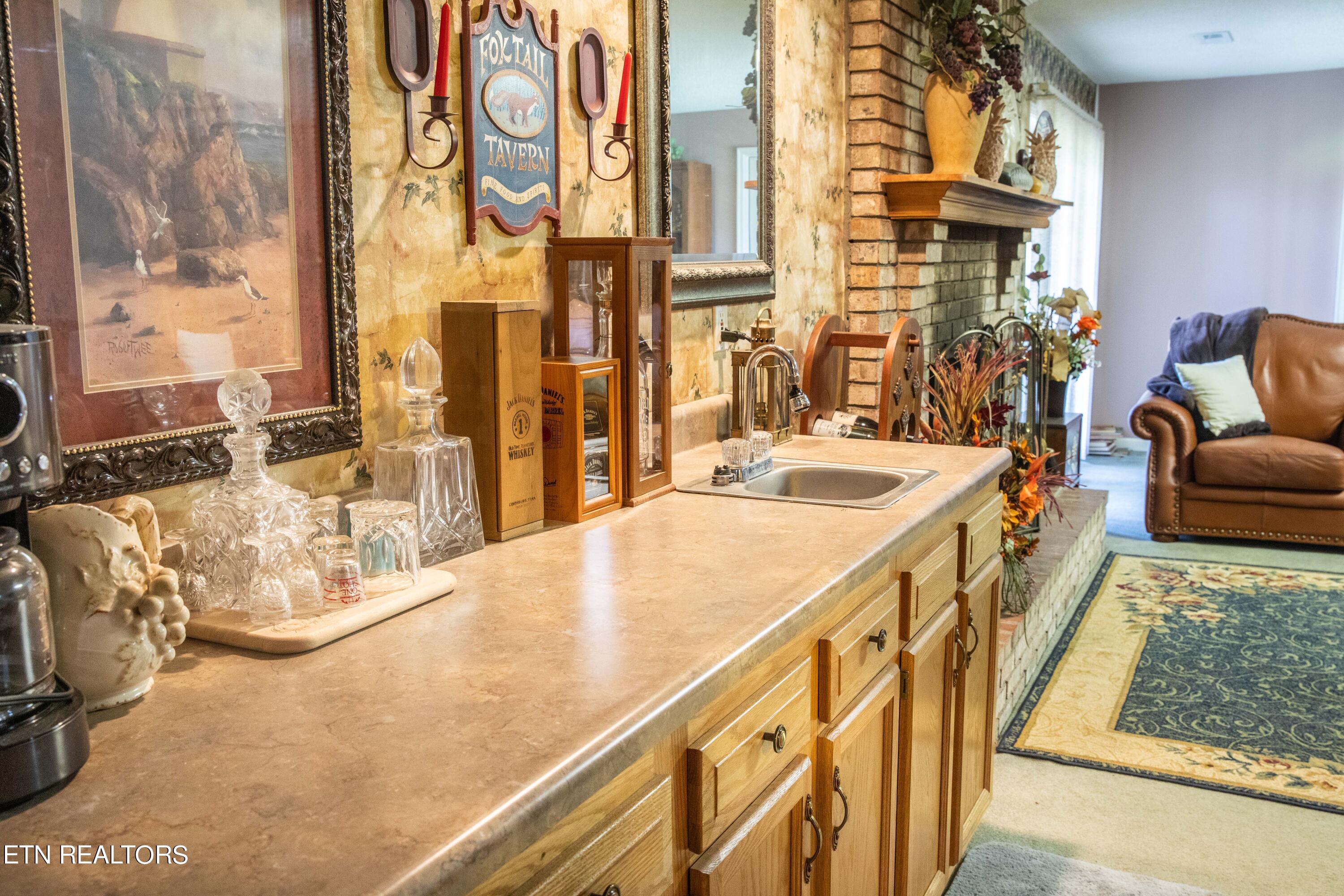 New Tazewell, Tennessee, 37825, United States, 5 Bedrooms Bedrooms, ,4 BathroomsBathrooms,Residential,For Sale,1795344