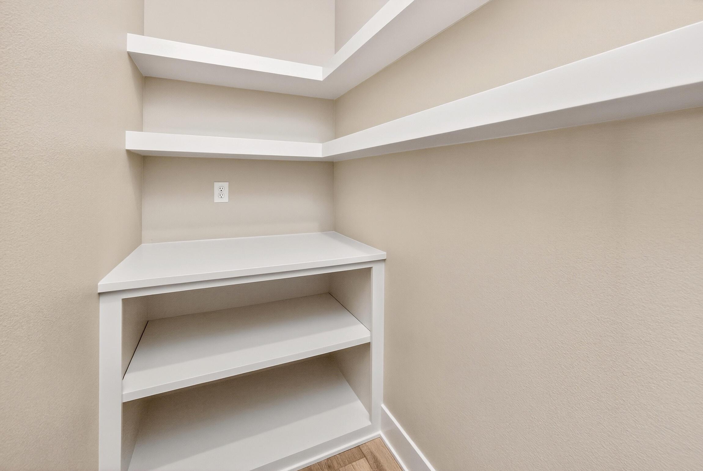 Huxley, Iowa, 50124, United States, 5 Bedrooms Bedrooms, ,3 BathroomsBathrooms,Residential,For Sale,2010428