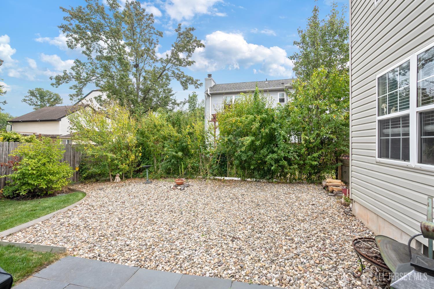 Piscataway, New Jersey, 08854, United States, 4 Bedrooms Bedrooms, ,3 BathroomsBathrooms,Residential,For Sale,1979846