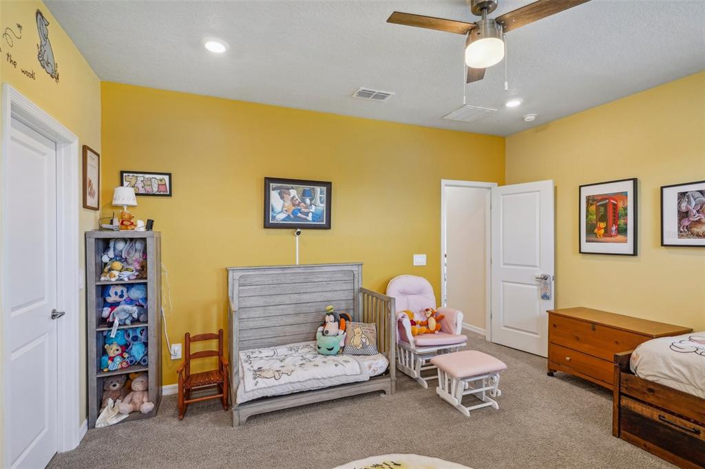 Apopka, Florida, 32703, United States, 5 Bedrooms Bedrooms, ,5 BathroomsBathrooms,Residential,For Sale,1837631