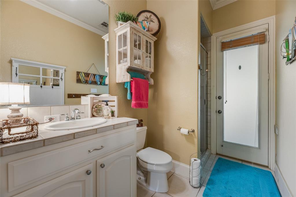 Azle, Texas, 76020, United States, 6 Bedrooms Bedrooms, ,4 BathroomsBathrooms,Residential,For Sale,2048000