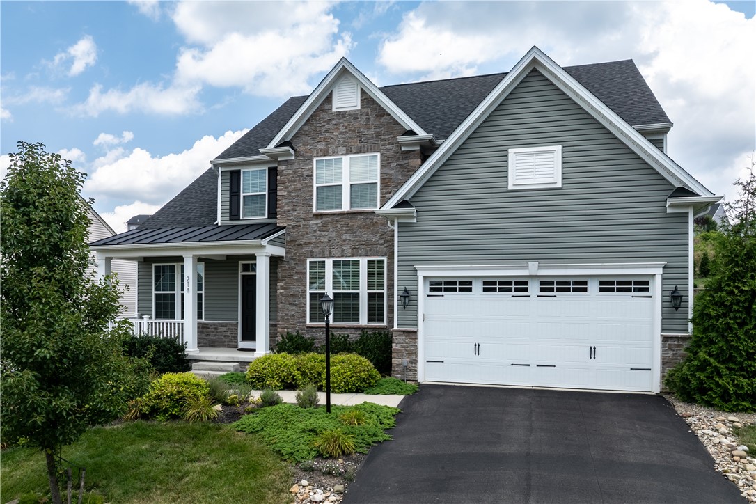 Robinson Twp, Pennsylvania, 15136, United States, 5 Bedrooms Bedrooms, ,4 BathroomsBathrooms,Residential,For Sale,1906122