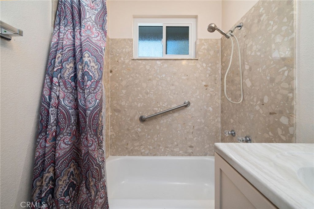 Riverside, California, 92505, United States, 4 Bedrooms Bedrooms, ,2 BathroomsBathrooms,Residential,For Sale,2002524