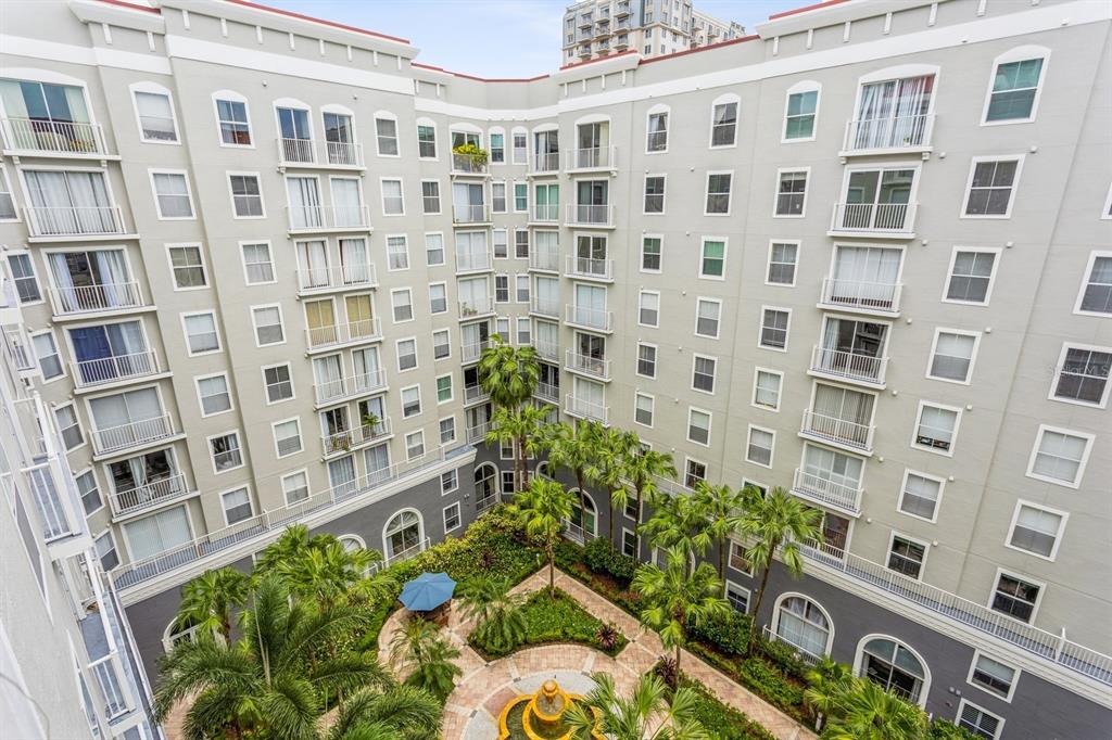 Tampa, Florida, 33602, United States, 2 Bedrooms Bedrooms, ,2 BathroomsBathrooms,Residential,For Sale,1901448