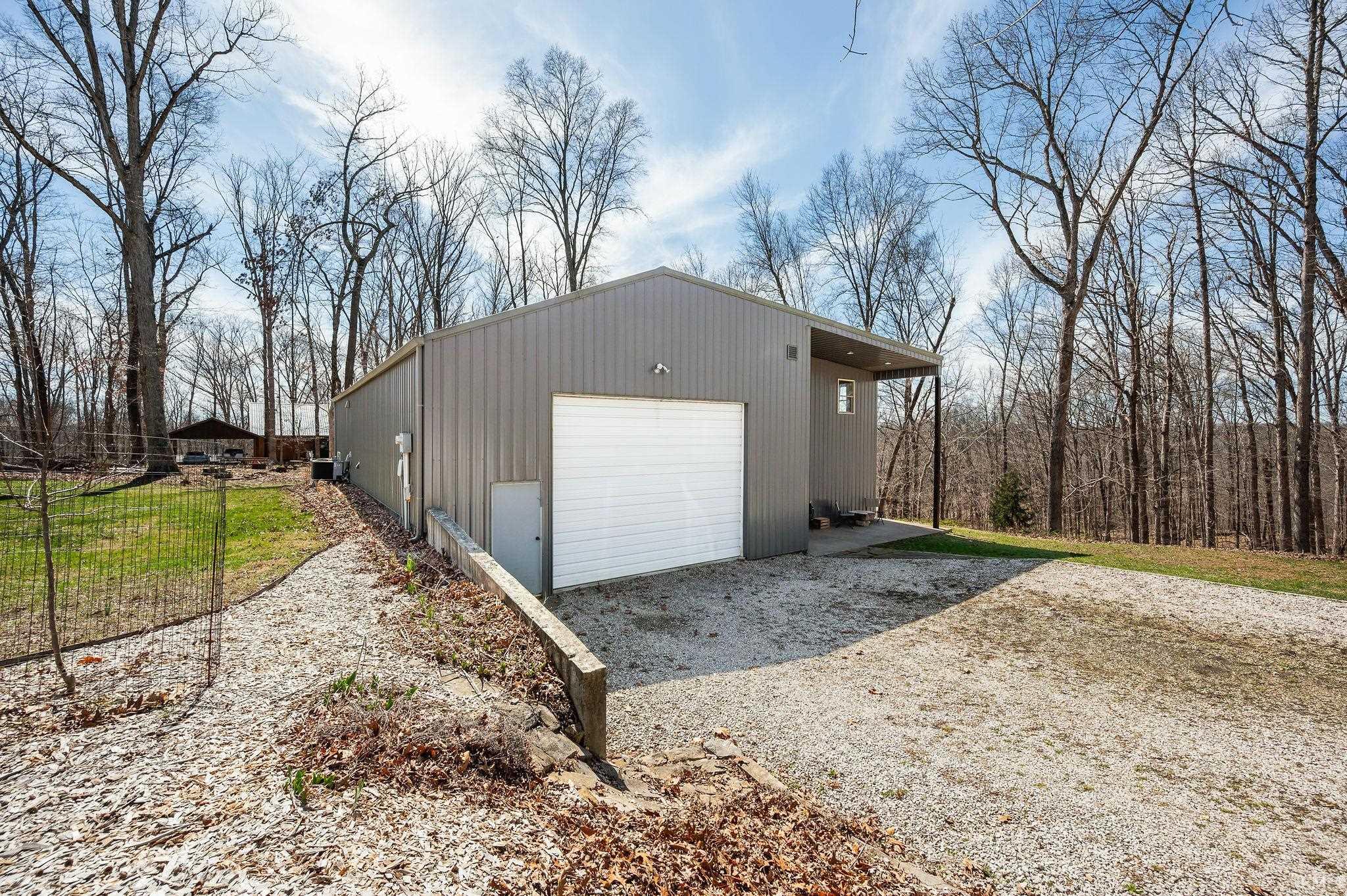 Bloomington, Indiana, 47401, United States, 3 Bedrooms Bedrooms, ,3 BathroomsBathrooms,Residential,For Sale,1936986
