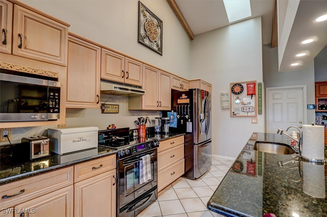 Fort Myers, Florida, 33919, United States, 4 Bedrooms Bedrooms, ,3 BathroomsBathrooms,Residential,For Sale,1981564