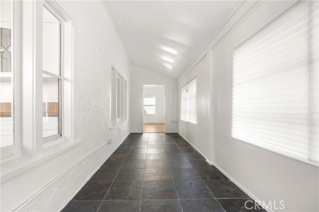 Azusa, California, 91702, United States, 2 Bedrooms Bedrooms, ,1 BathroomBathrooms,Residential,For Sale,1978077