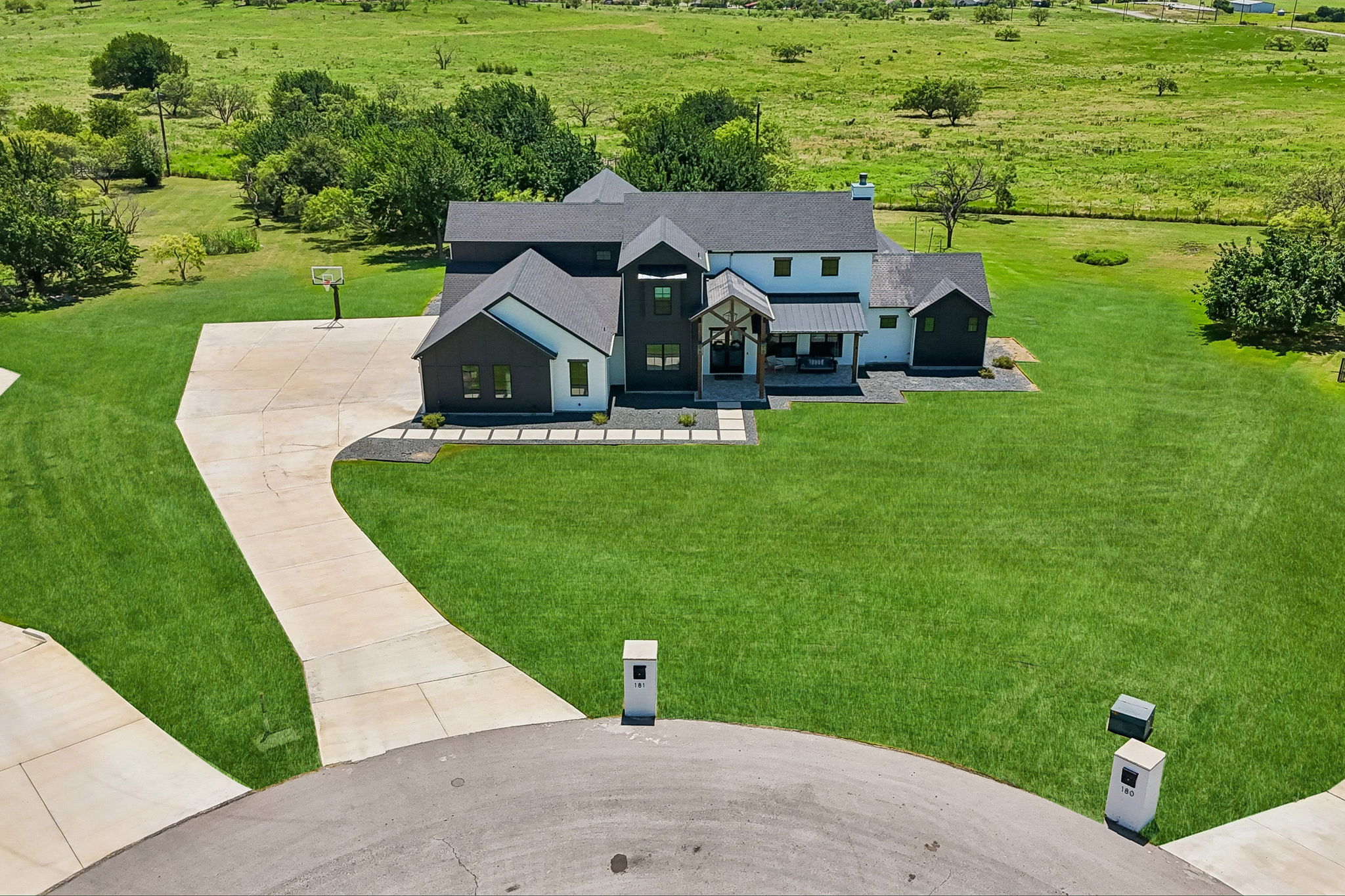  181 Loma Alta Court, Aledo, TX, 76008 - 物件實景
