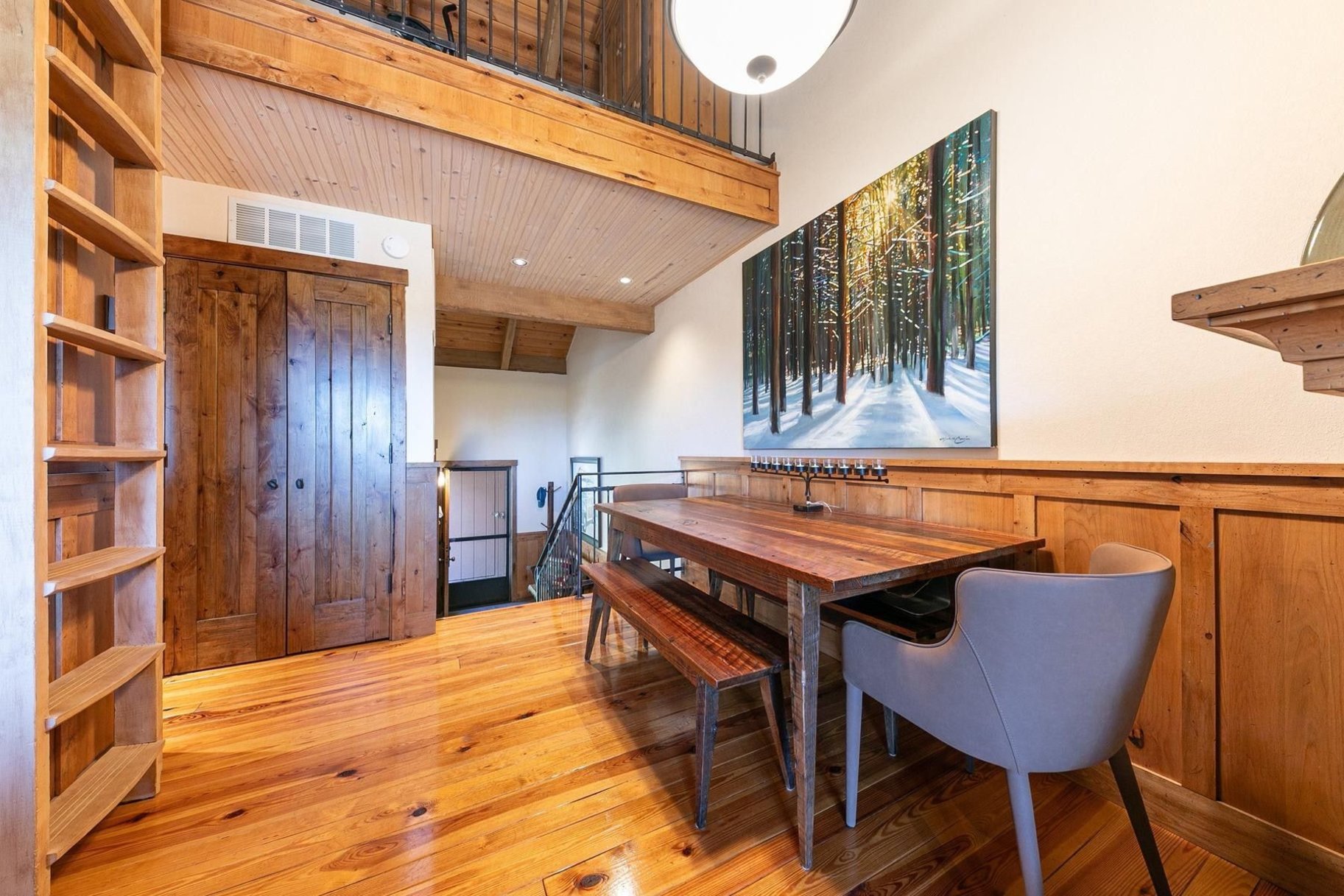  Rare Custom Lakeview Condominium Shows like a Model Home - 物件實景