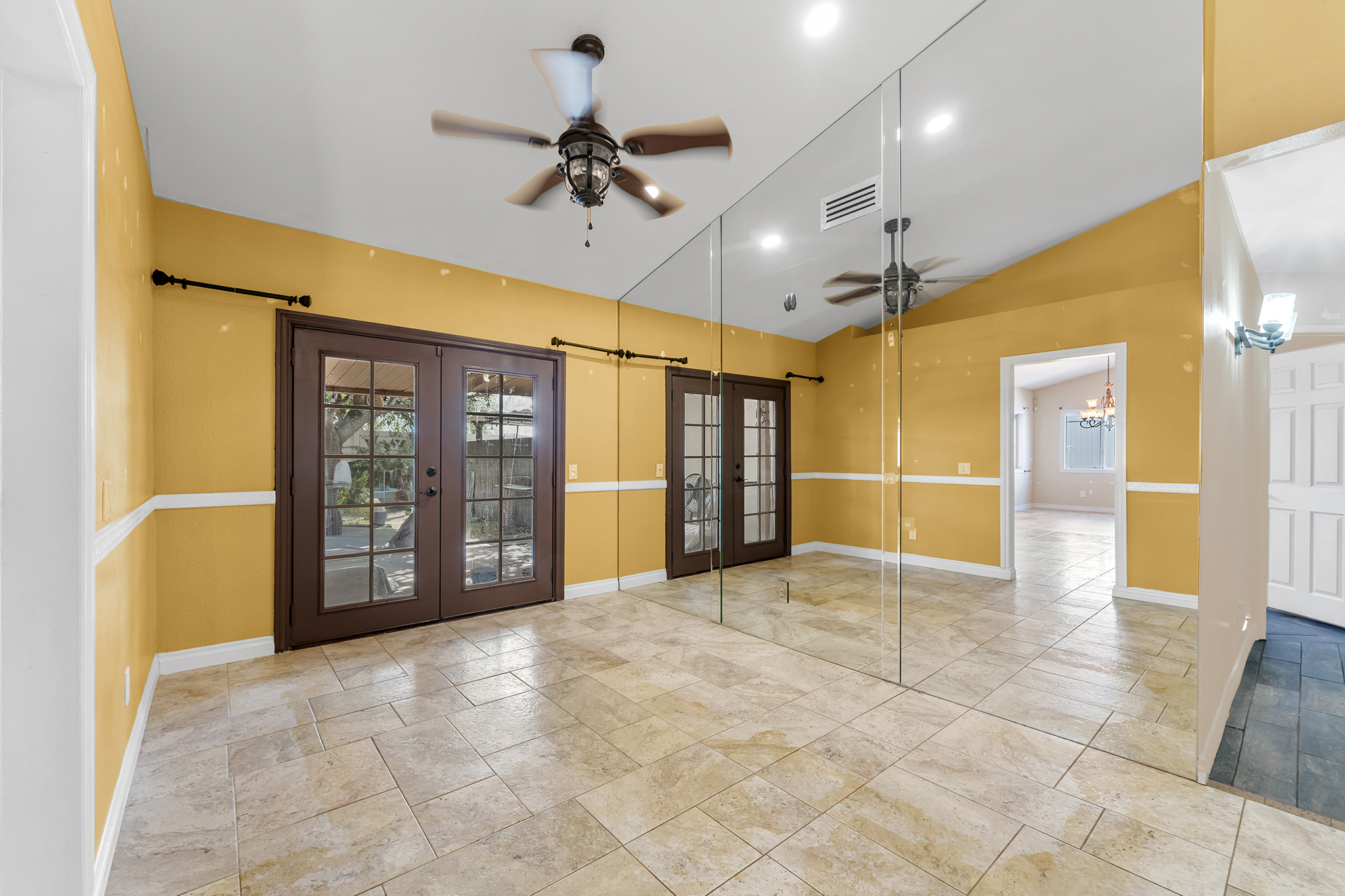 Banning, California, 92220, United States, 4 Bedrooms Bedrooms, ,2 BathroomsBathrooms,Residential,For Sale,1983509