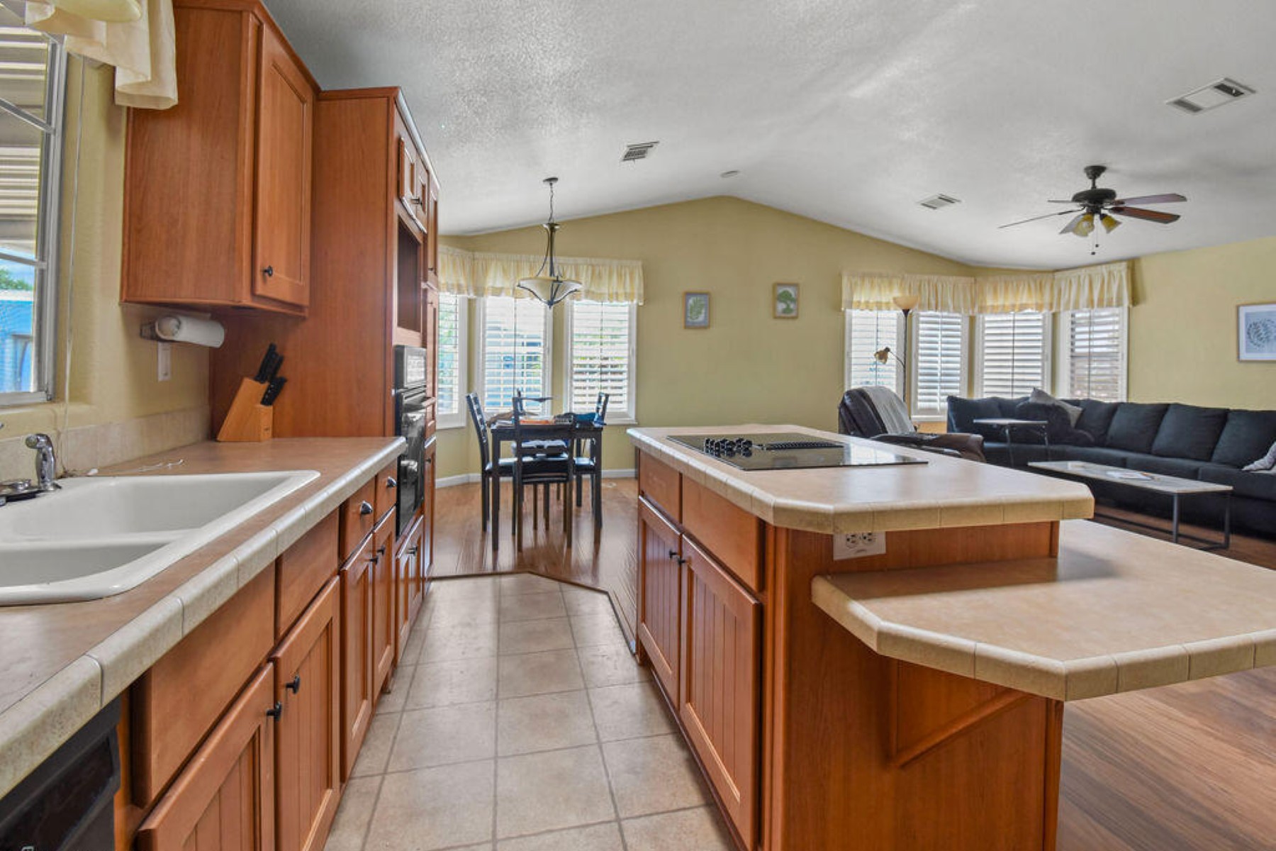  2550 S Ellsworth Road, Mesa, AZ 85209 - 物件實景