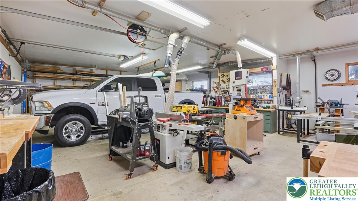 Allentown City, Pennsylvania, 18103, United States, 3 Bedrooms Bedrooms, ,2 BathroomsBathrooms,Residential,For Sale,1993437