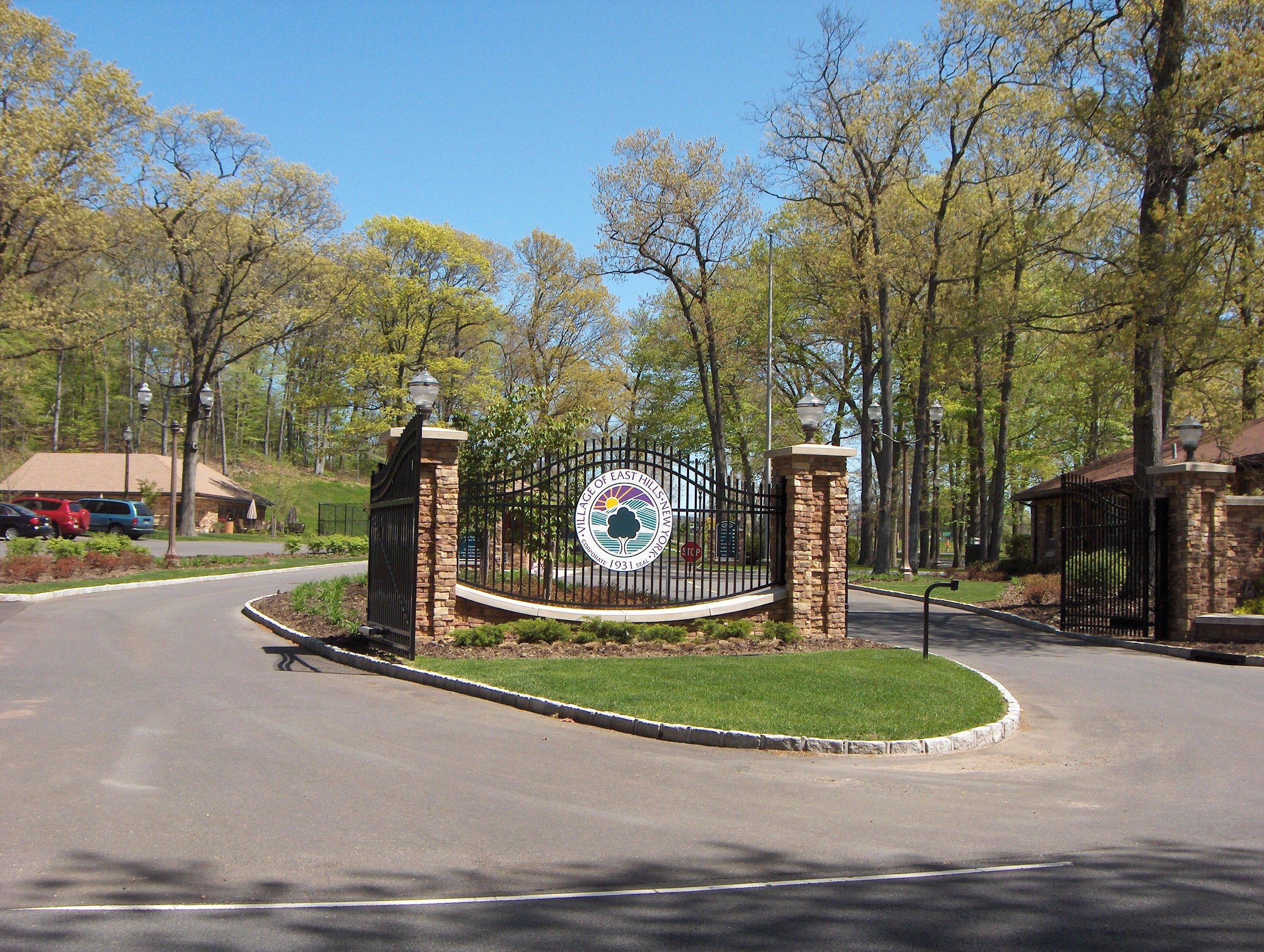  2 Vanad Drive, East Hills, NY 11576 - 物件實景