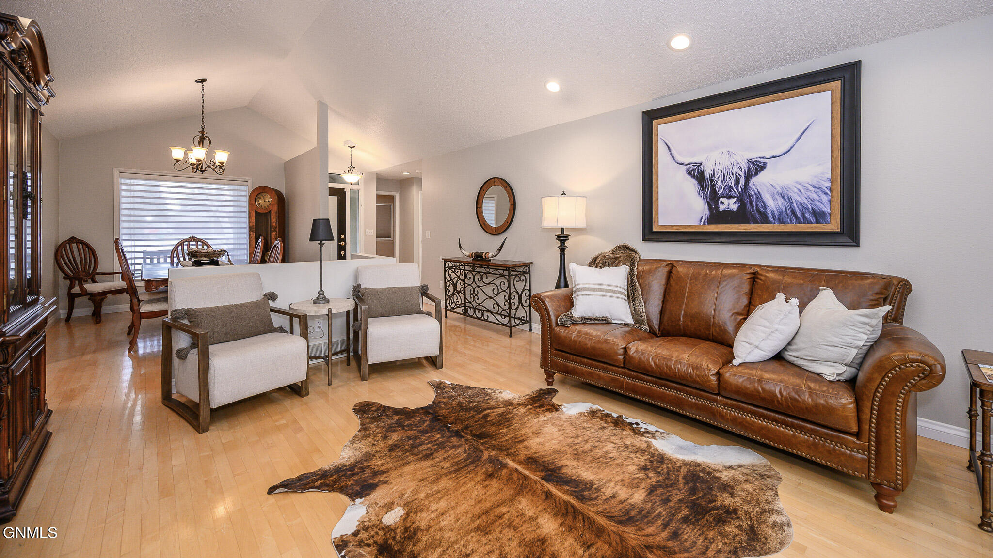 Mandan, North Dakota, 58554, United States, 5 Bedrooms Bedrooms, ,4 BathroomsBathrooms,Residential,For Sale,2005238