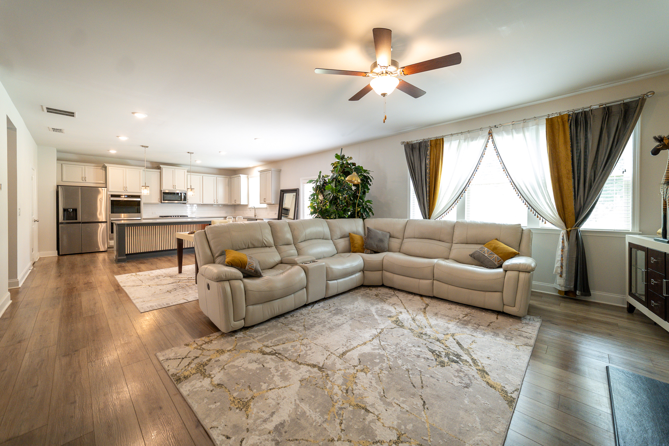  Fantastic Newer Construction Home in Bedford Estates - 物件實景