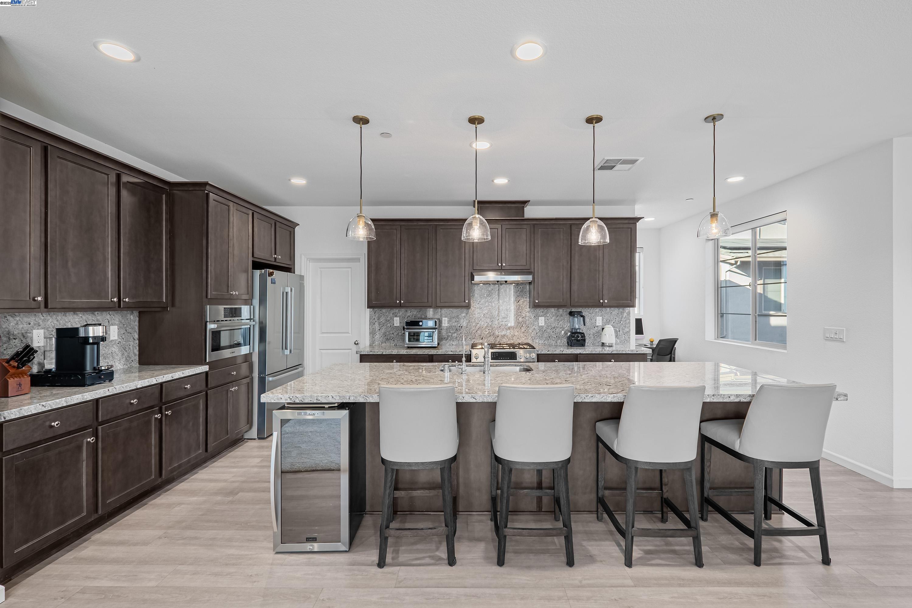 Dublin, California, 94568, United States, 4 Bedrooms Bedrooms, ,3 BathroomsBathrooms,Residential,For Sale,1987697