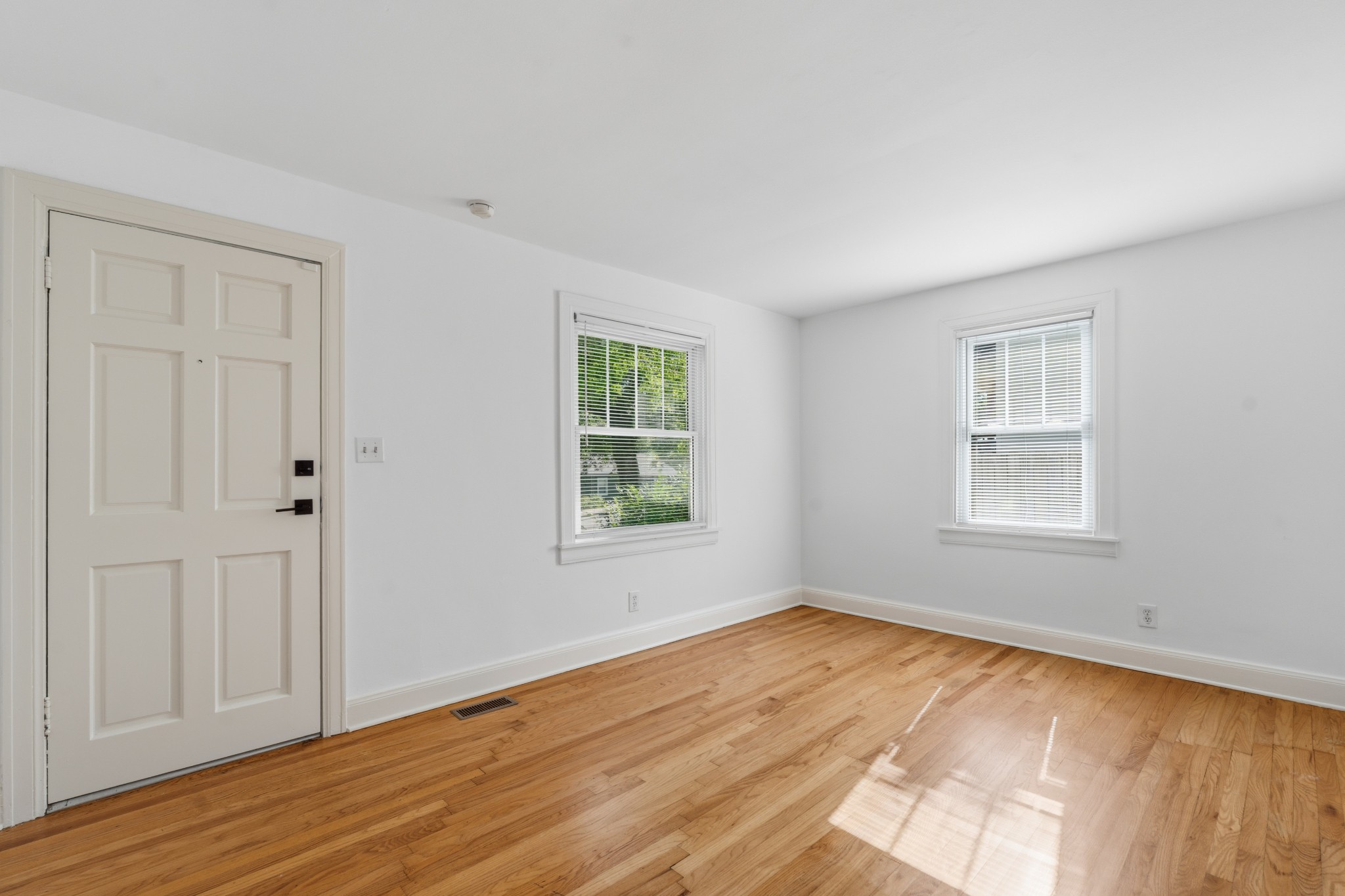  1003 Granada Ave, Nashville, TN, 37206 - 物件實景