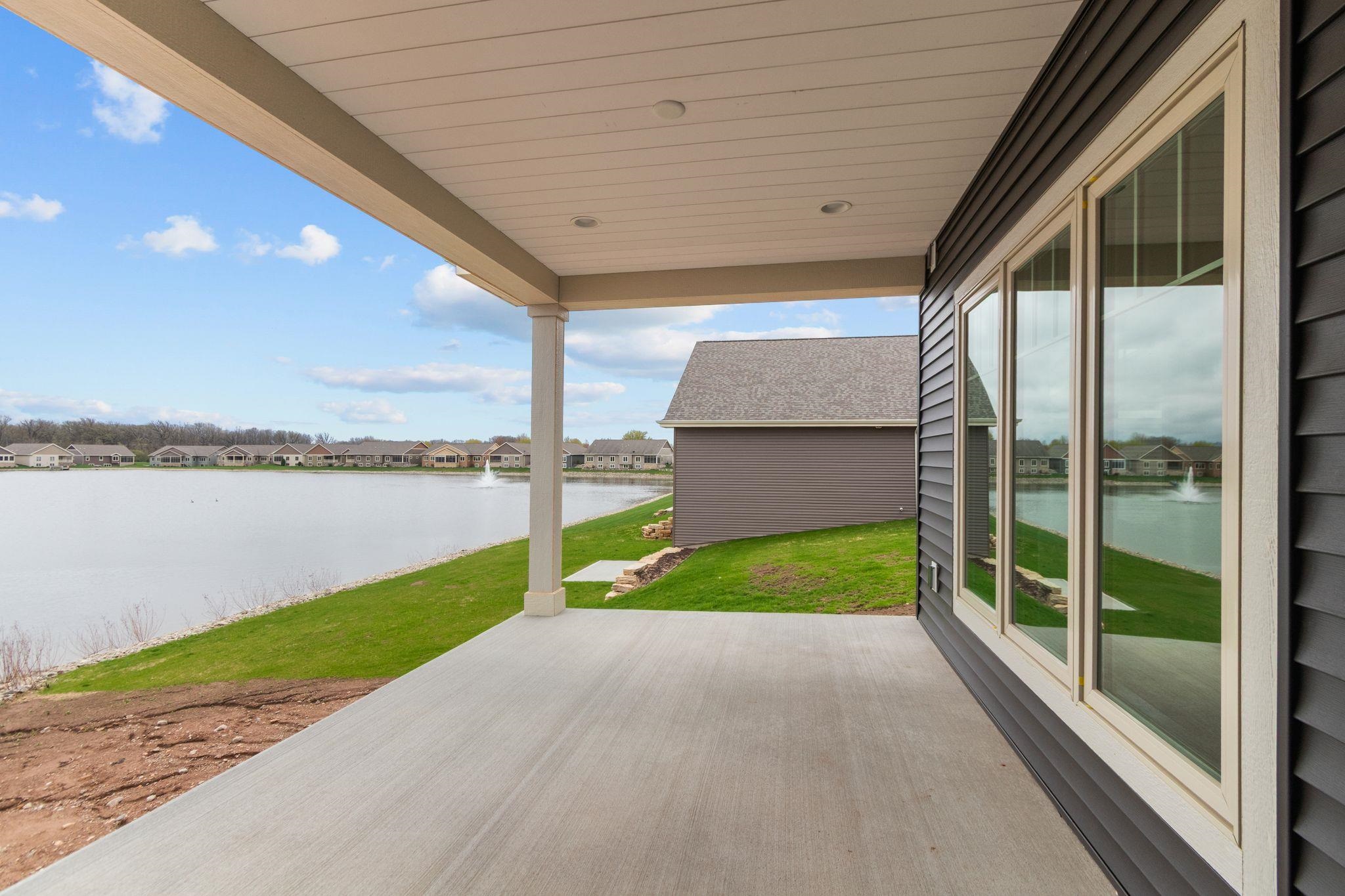 Neenah, Wisconsin, 54956, United States, 2 Bedrooms Bedrooms, ,2 BathroomsBathrooms,Residential,For Sale,2029960