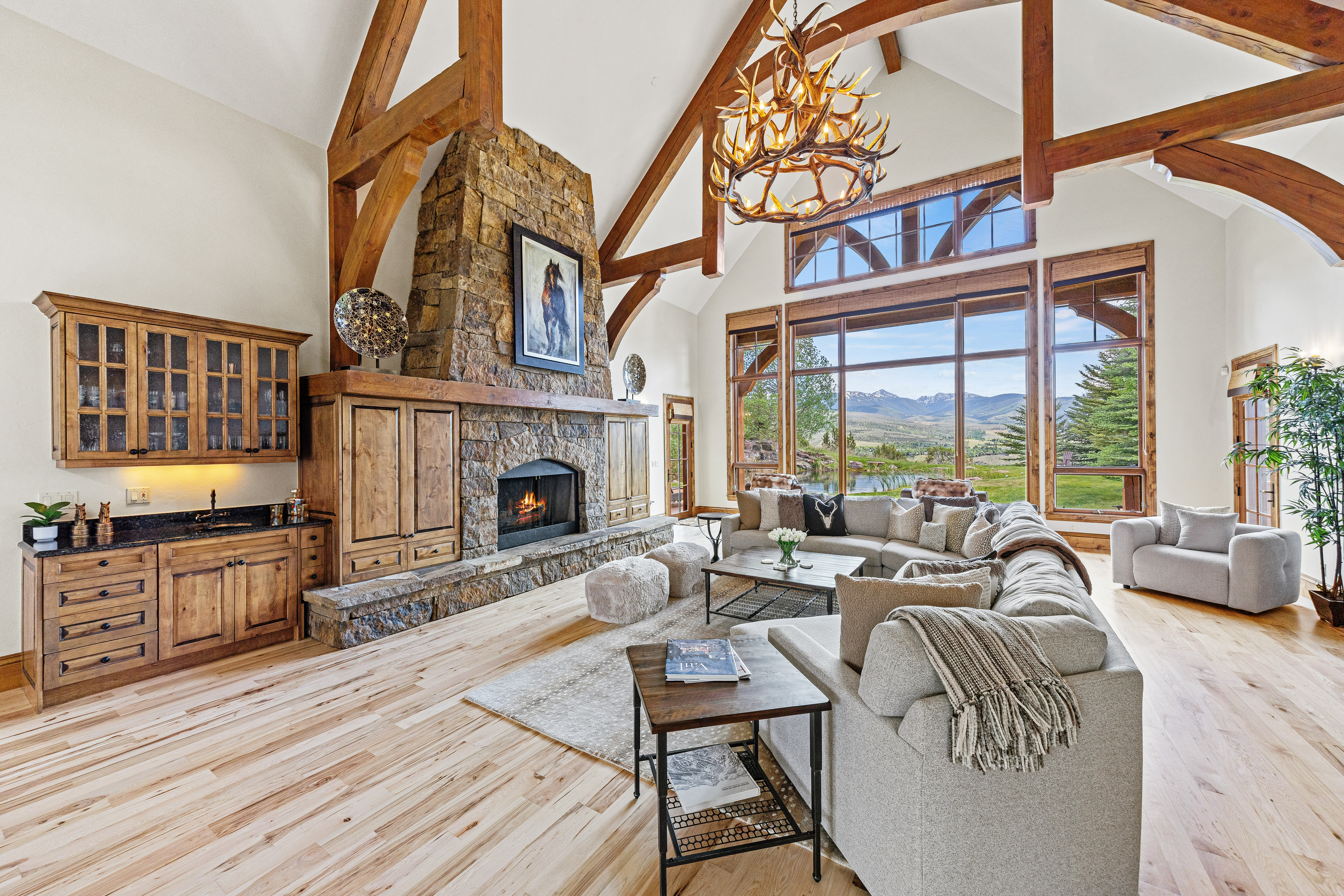  Exceptional Mountain Estate Offering Breathtaking Views - 物件實景