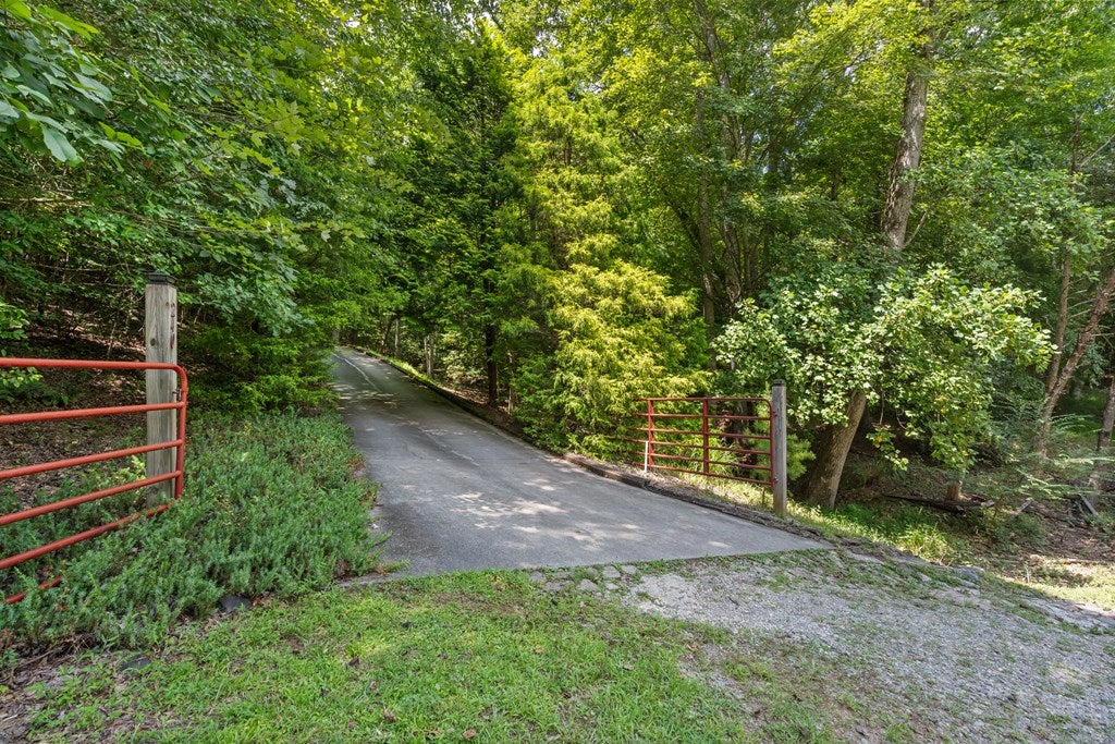 Morganton, Georgia, 30560, United States, 3 Bedrooms Bedrooms, ,3 BathroomsBathrooms,Residential,For Sale,1903694