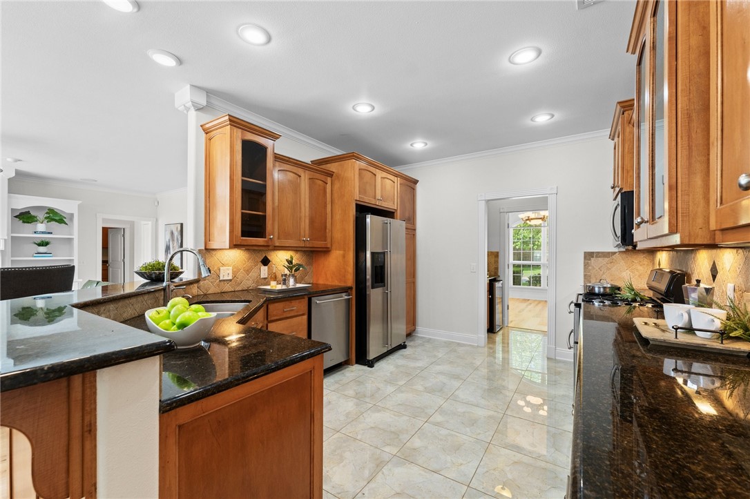 Fayetteville, Arkansas, 72701, United States, 5 Bedrooms Bedrooms, ,4 BathroomsBathrooms,Residential,For Sale,1838012