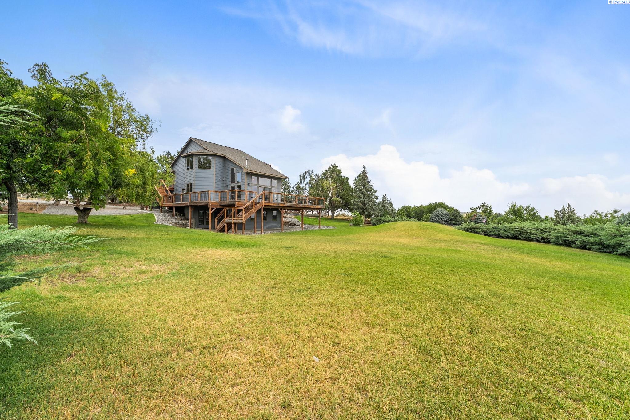West Richland, Washington, 99353, United States, 5 Bedrooms Bedrooms, ,3 BathroomsBathrooms,Residential,For Sale,1906859