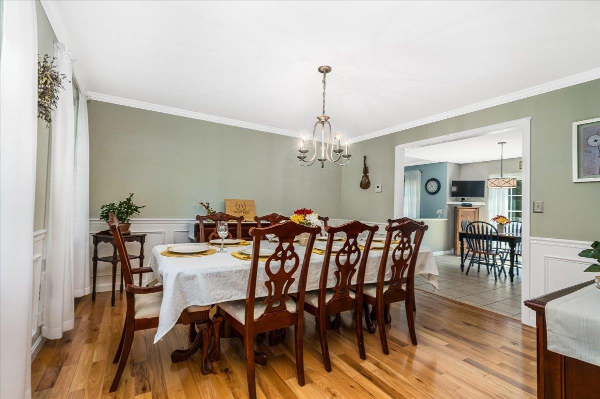 Bedford, New Hampshire, 03110, United States, 4 Bedrooms Bedrooms, ,3 BathroomsBathrooms,Residential,For Sale,1940392