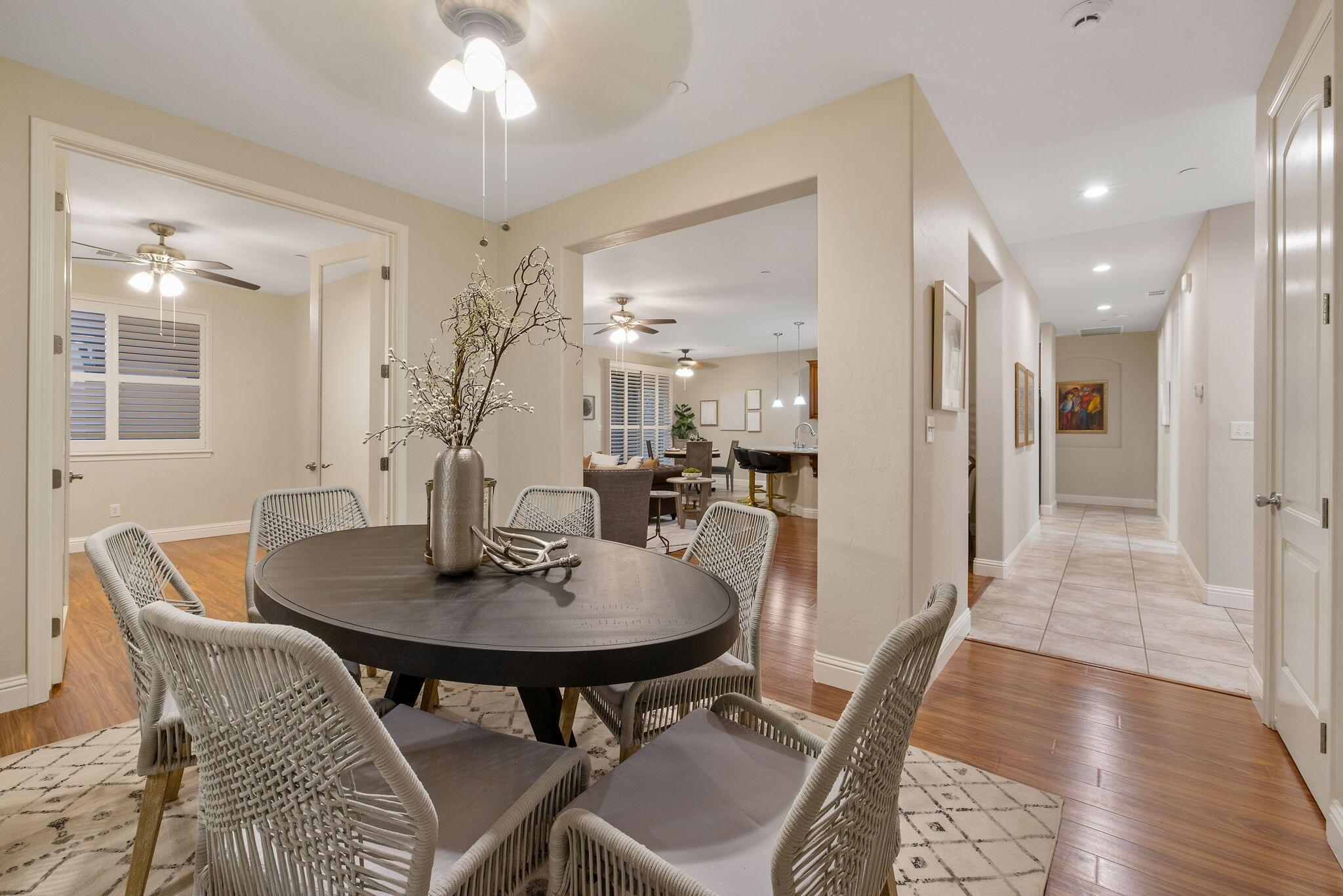 Visalia, California, 93277, United States, 3 Bedrooms Bedrooms, ,2 BathroomsBathrooms,Residential,For Sale,1937034