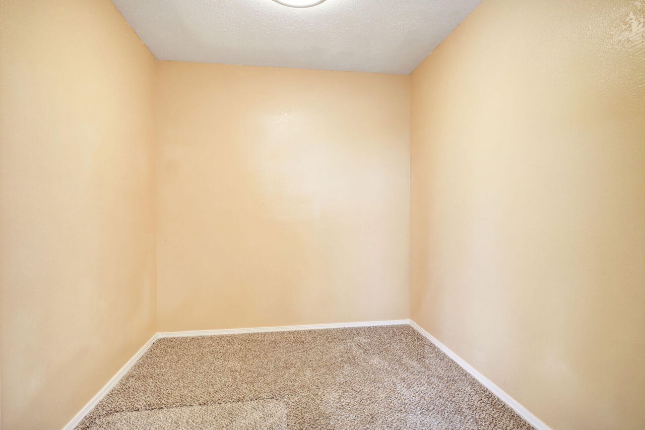 Edgewood, New Mexico, 87015, United States, 4 Bedrooms Bedrooms, ,2 BathroomsBathrooms,Residential,For Sale,1868878