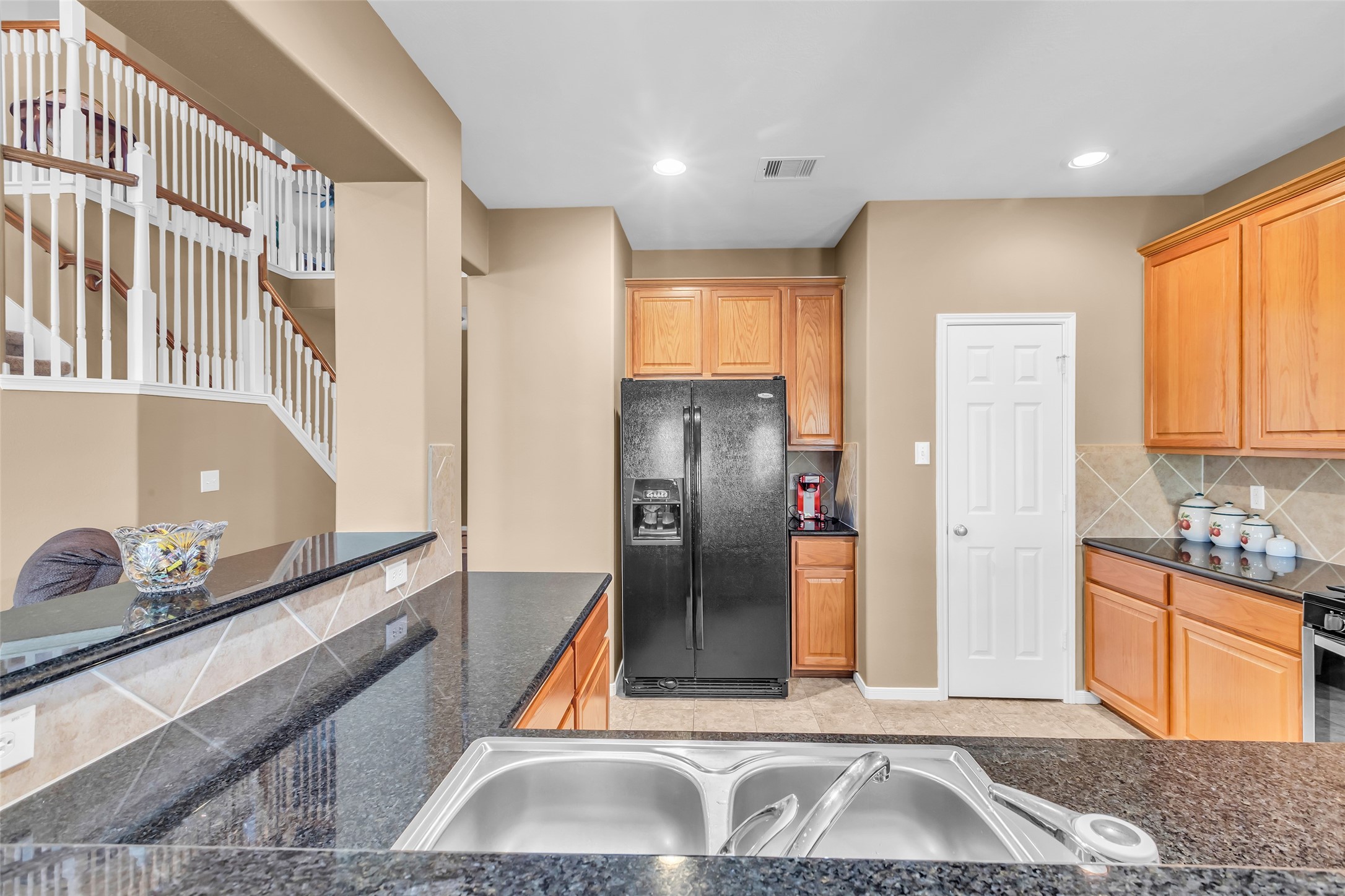 Deer Park, Texas, 77536, United States, 5 Bedrooms Bedrooms, ,4 BathroomsBathrooms,Residential,For Sale,1917288