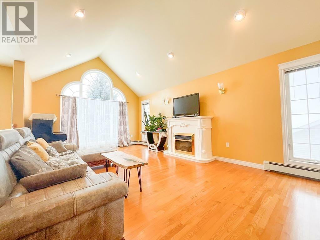 STRATFORD, Prince Edward Island, C1B 2H3, CA, 4 Bedrooms Bedrooms, ,2 BathroomsBathrooms,Residential,For Sale,1885637