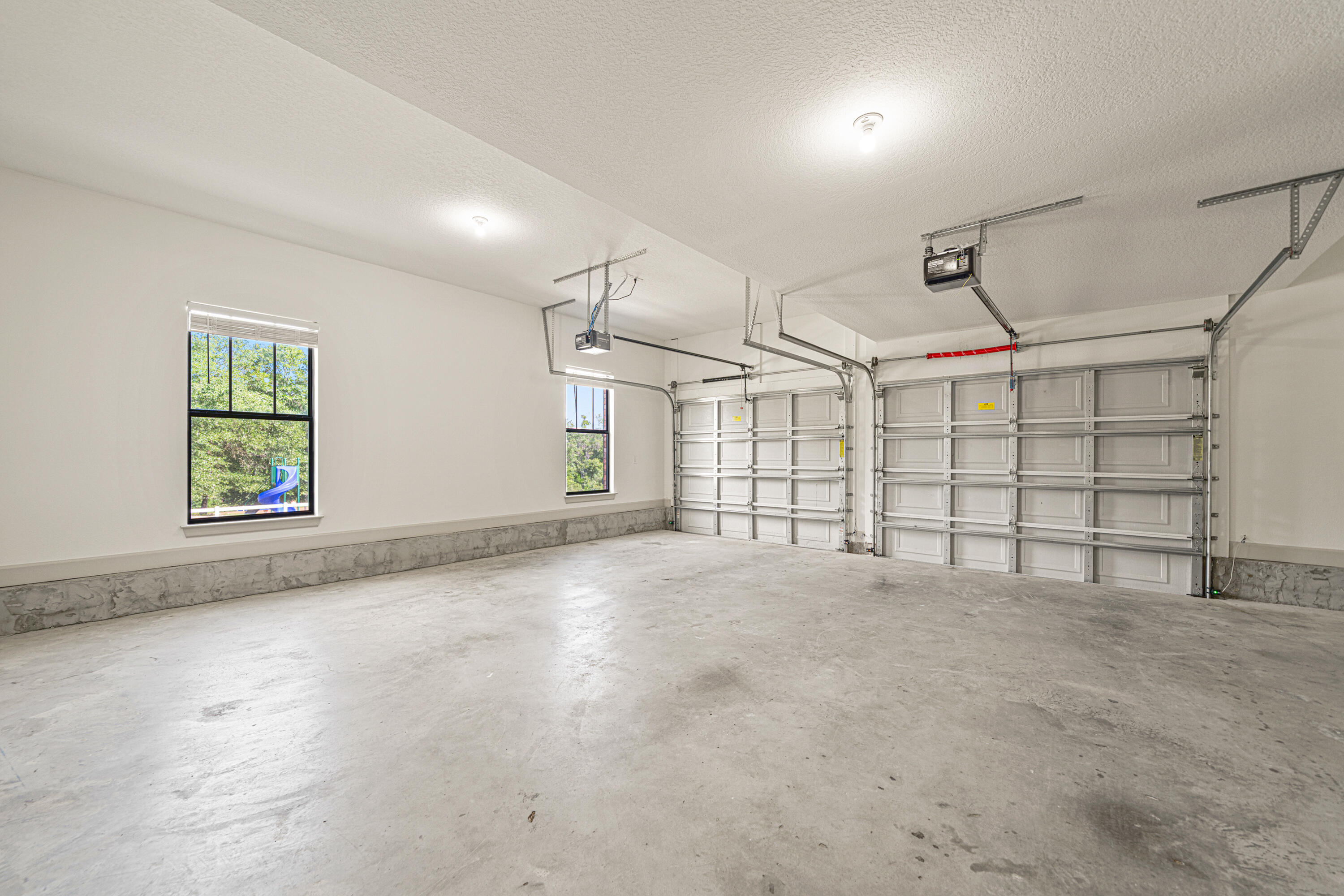 Crestview, Florida, 32536, United States, 5 Bedrooms Bedrooms, ,5 BathroomsBathrooms,Residential,For Sale,1906296