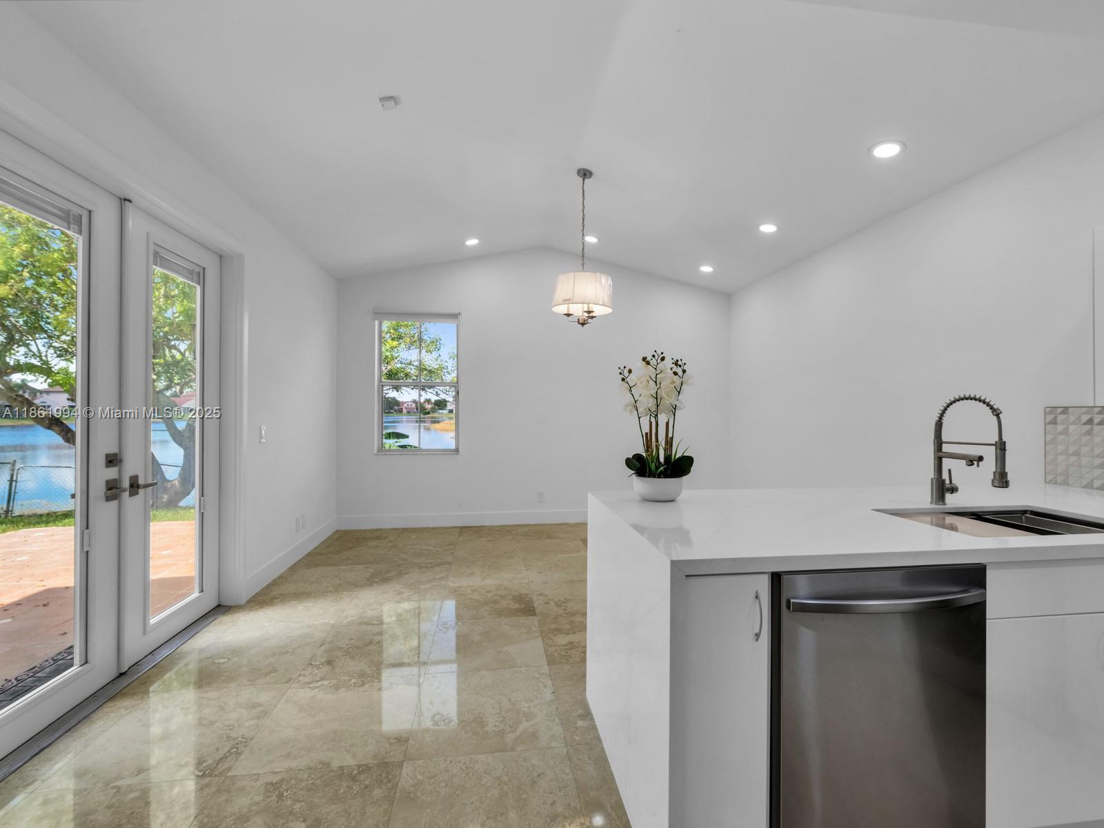 Pembroke Pines, Florida, 33029, United States, 3 Bedrooms Bedrooms, ,3 BathroomsBathrooms,Residential,For Sale,1923091