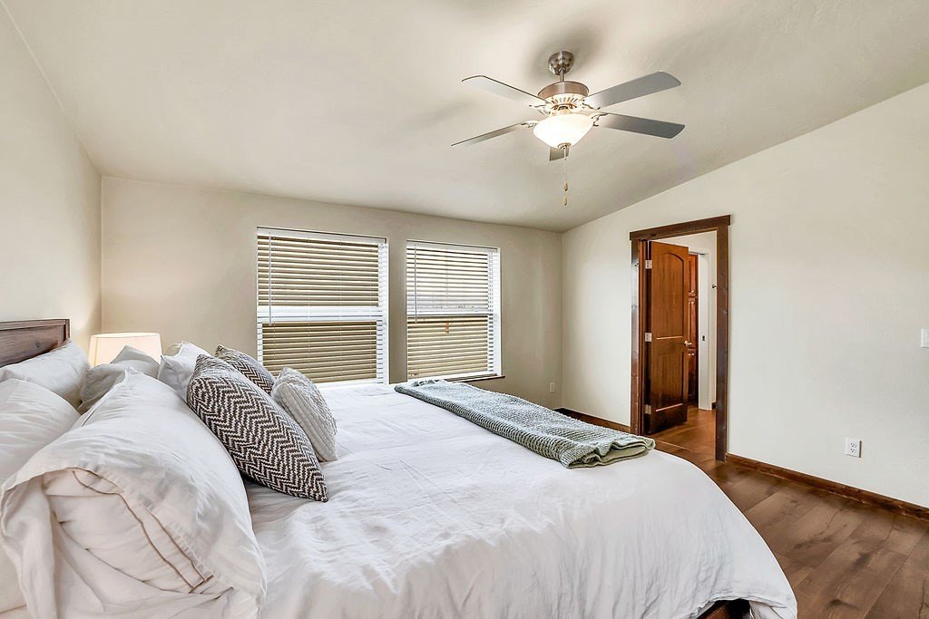 Donnelly, Idaho, 83615, United States, 3 Bedrooms Bedrooms, ,1 BathroomBathrooms,Residential,For Sale,2005150