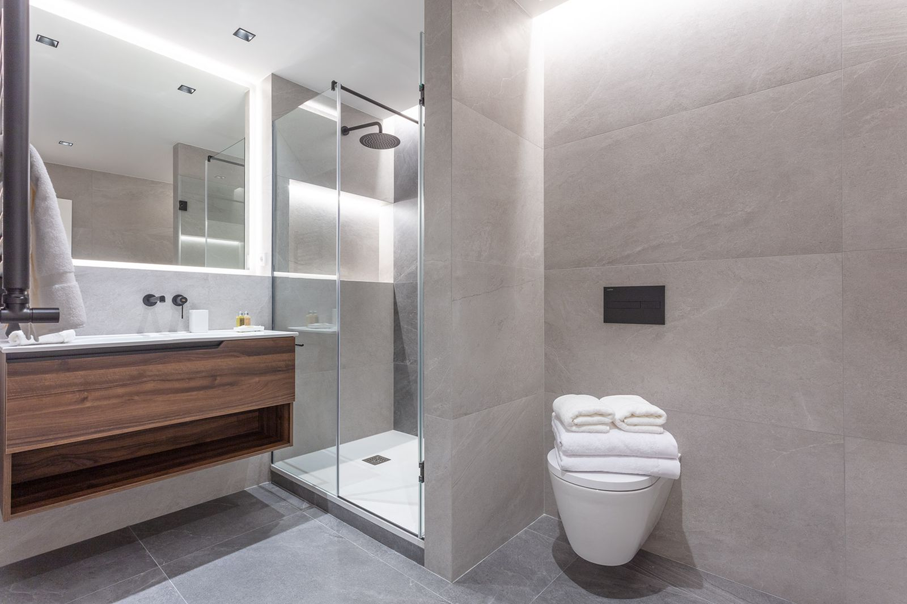  Magnificent apartment on the central street Fuencarral in Madrid. - 物件實景