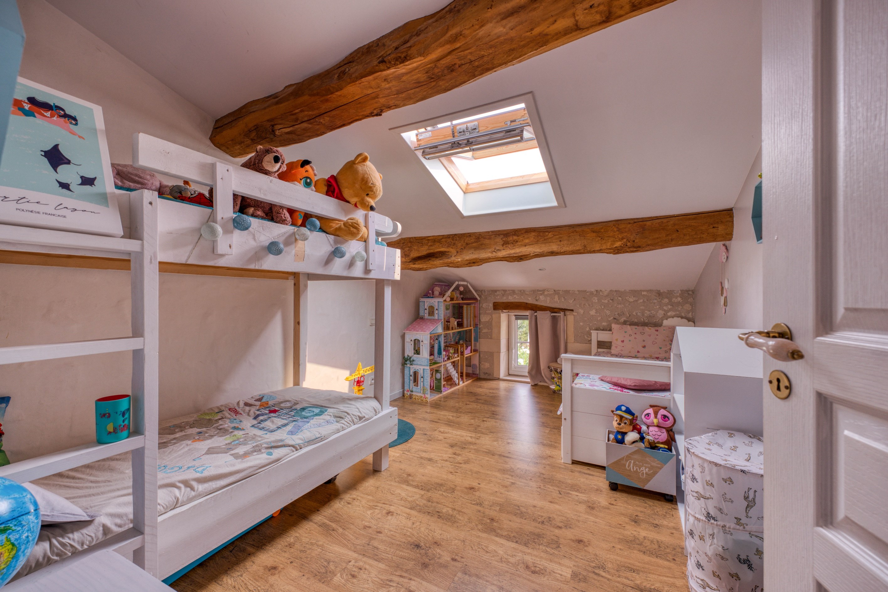  RENOVATED CHARMING CHARENTAISE WITH GUEST HOUSE IN MÉDIS - 物件實景