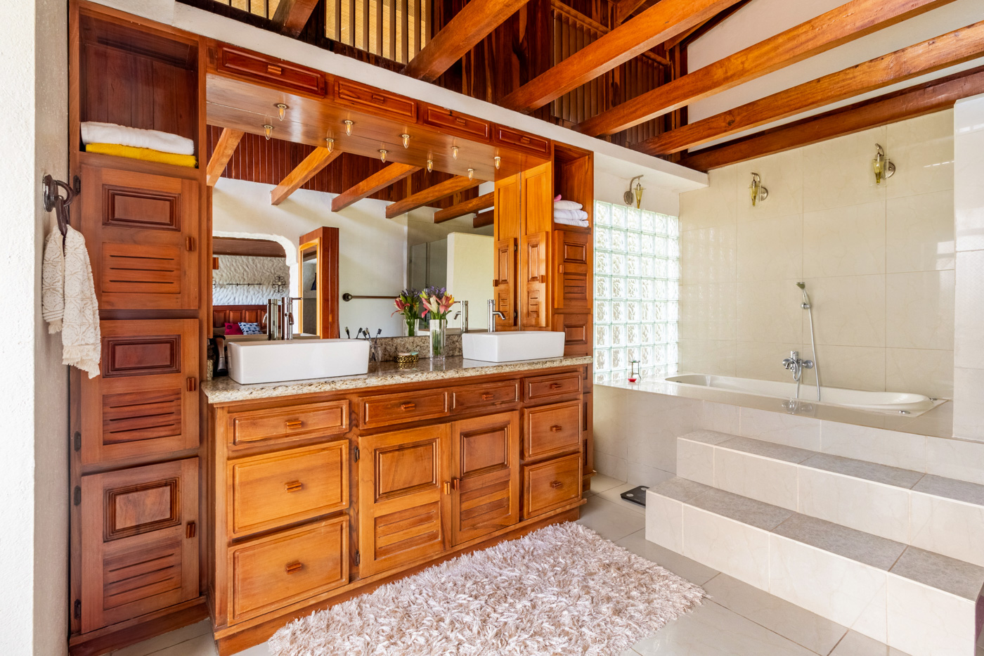 Quebradas, Perez Zeledon, Perez Zeledon, San Jose, CR, 5 Bedrooms Bedrooms, ,5 BathroomsBathrooms,Residential,For Sale,Quebradas, Perez Zeledon,1609736