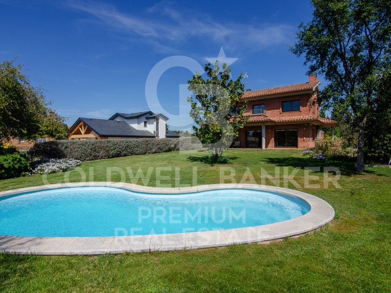 Cerdanyola del Vallès, Catalonia, ES, 5 Bedrooms Bedrooms, ,3 BathroomsBathrooms,Residential,For Sale,1610457