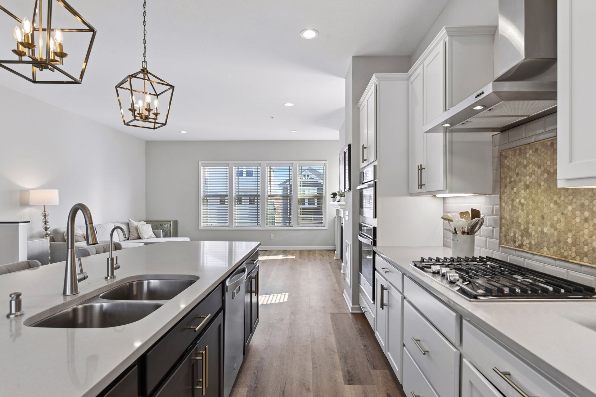  Refined Living in Prime Location - 物件實景