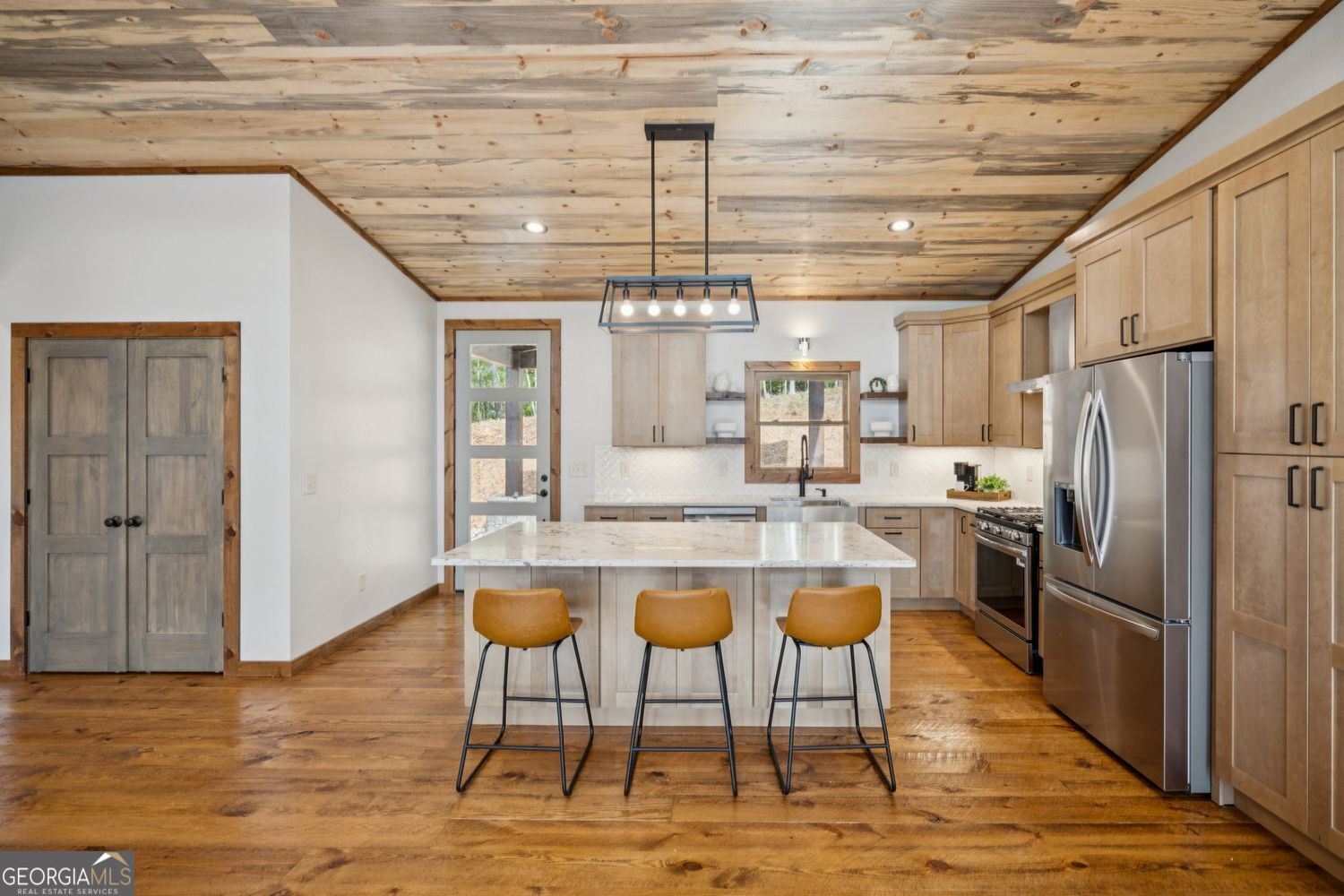 Mineral Bluff, Georgia, 30559, United States, 4 Bedrooms Bedrooms, ,4 BathroomsBathrooms,Residential,For Sale,1962222