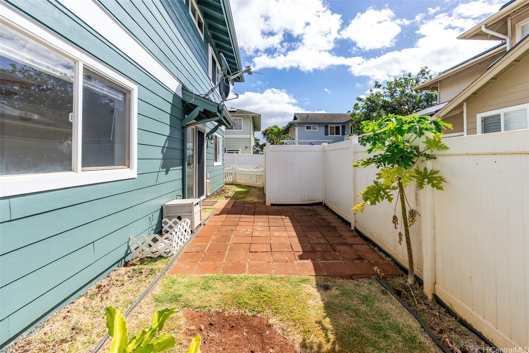 Kapolei, Hawaii, 96707, United States, 3 Bedrooms Bedrooms, ,2 BathroomsBathrooms,Residential,For Sale,1924953